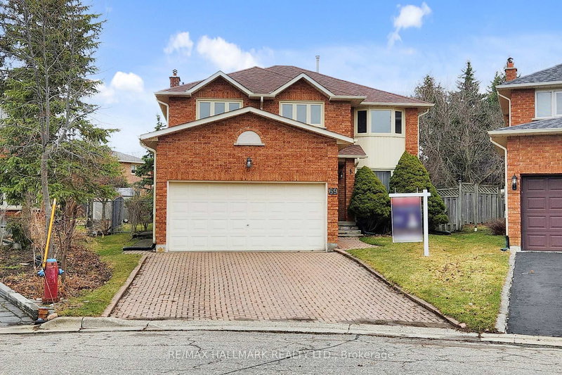 69 Dunbarton Crt, Richmond Hill, L4C 8E9 | Image 2