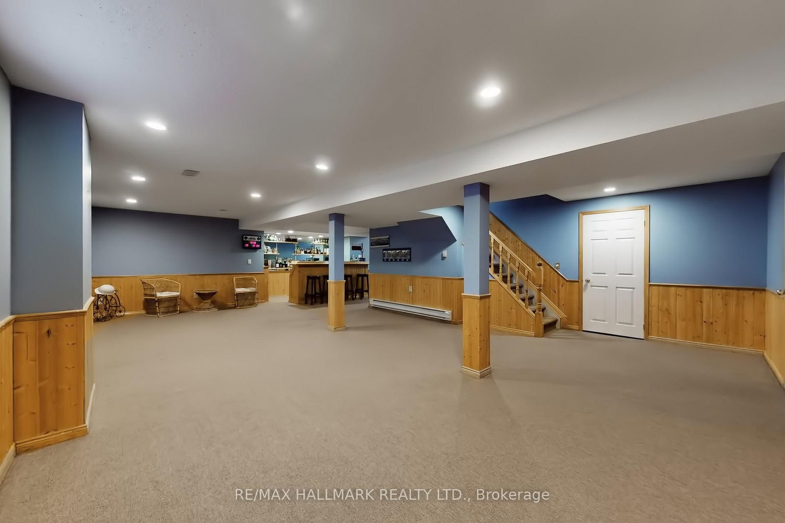 Detached House for sale at 69 Dunbarton Court, Richmond Hill, Ontario, L4C 8E9 - Harding - MLS: N12951676