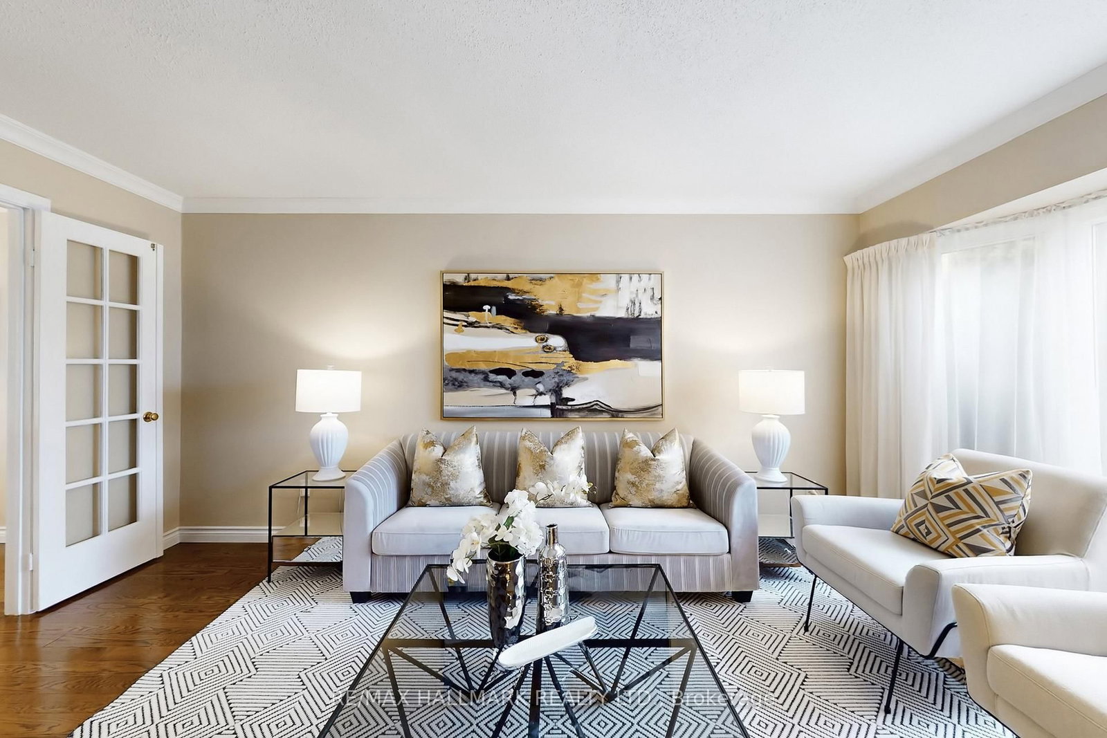 Detached House for sale at 69 Dunbarton Court, Richmond Hill, Ontario, L4C 8E9 - Harding - MLS: N12951676