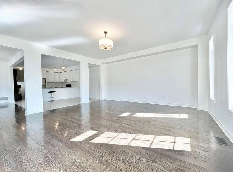 35 Clarinet Lane, Whitchurch-Stouffville, L4A 4N8 | Image 3