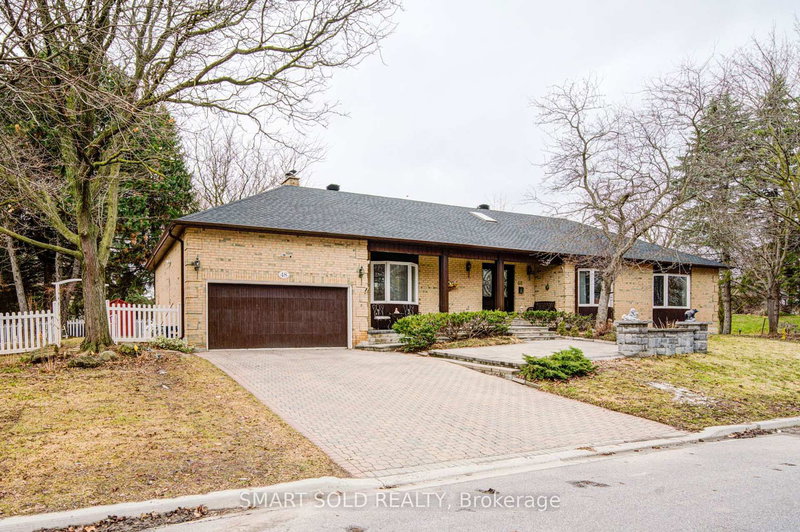 48 Montgomery Crt, Markham, L3R 0C2 | Image 2