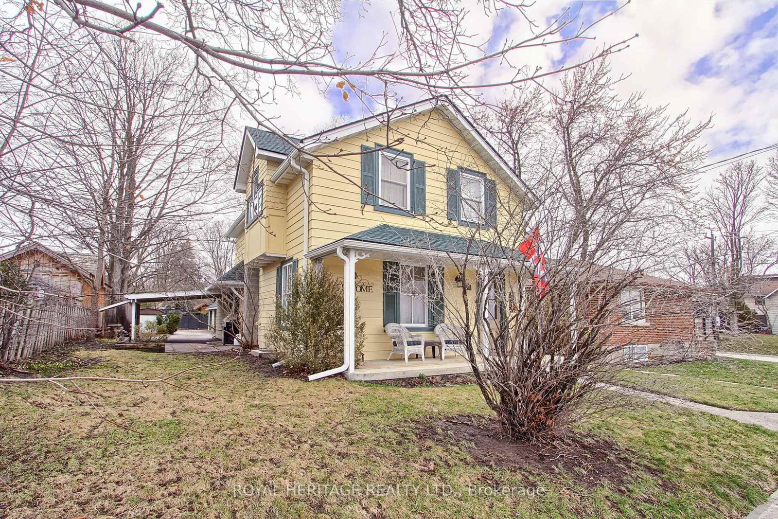 49 John Street E • Bradford West Gwillimbury, ON photo 3