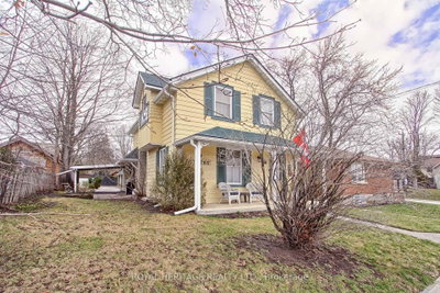 49 John Street E • Bradford West Gwillimbury, ON photo 3