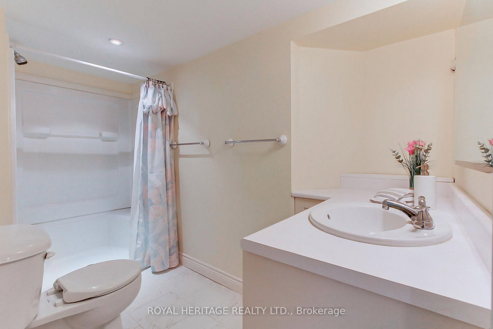 49 John Street E • Bradford West Gwillimbury, ON photo 41
