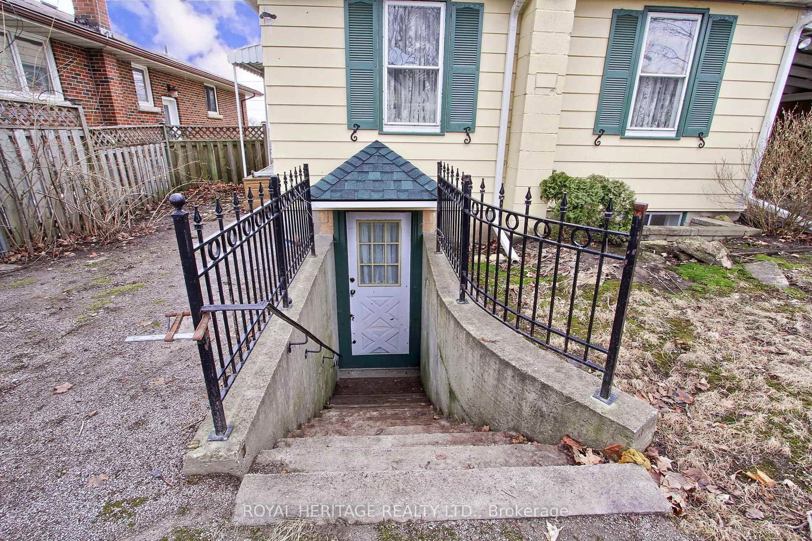 49 John Street E • Bradford West Gwillimbury, ON photo 48