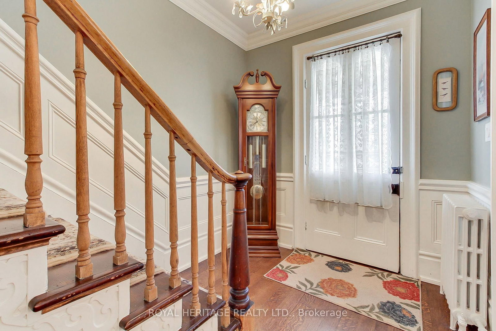 49 John Street E • Bradford West Gwillimbury, ON photo 5