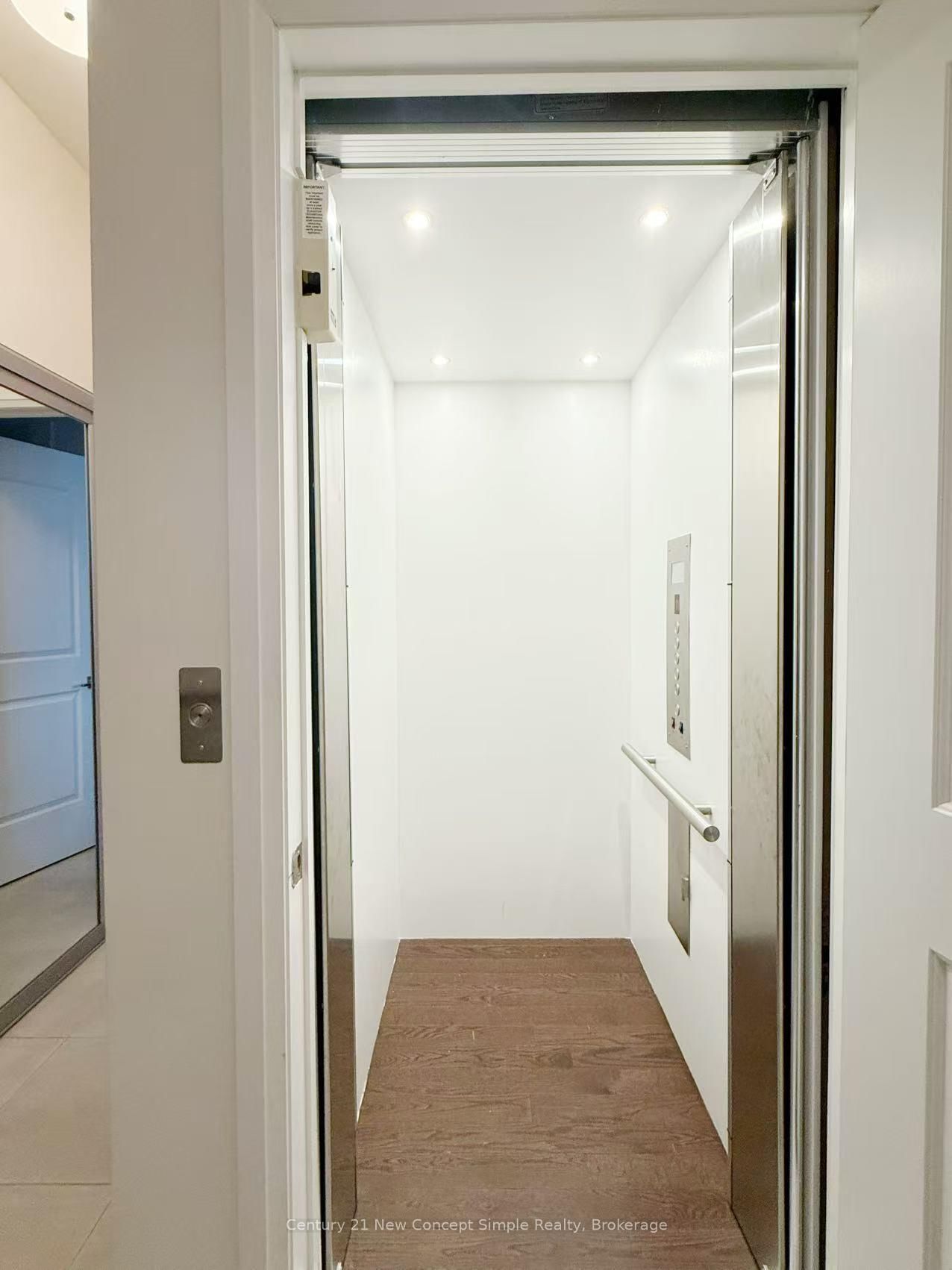 388 Highway 7 E, Unit TH7 - Photo 28