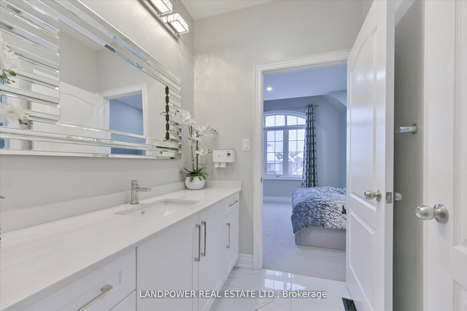 20 Tesla Crescent - Photo 36