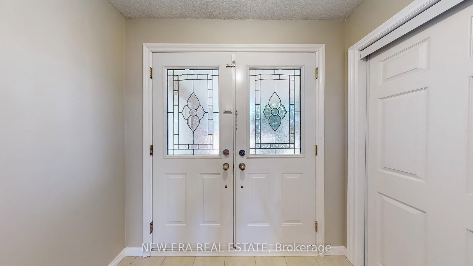 Detached House for sale at 100 Cherry Hills Road, Vaughan, Ontario, L4K 1M5 - Glen Shields - MLS: N12953258