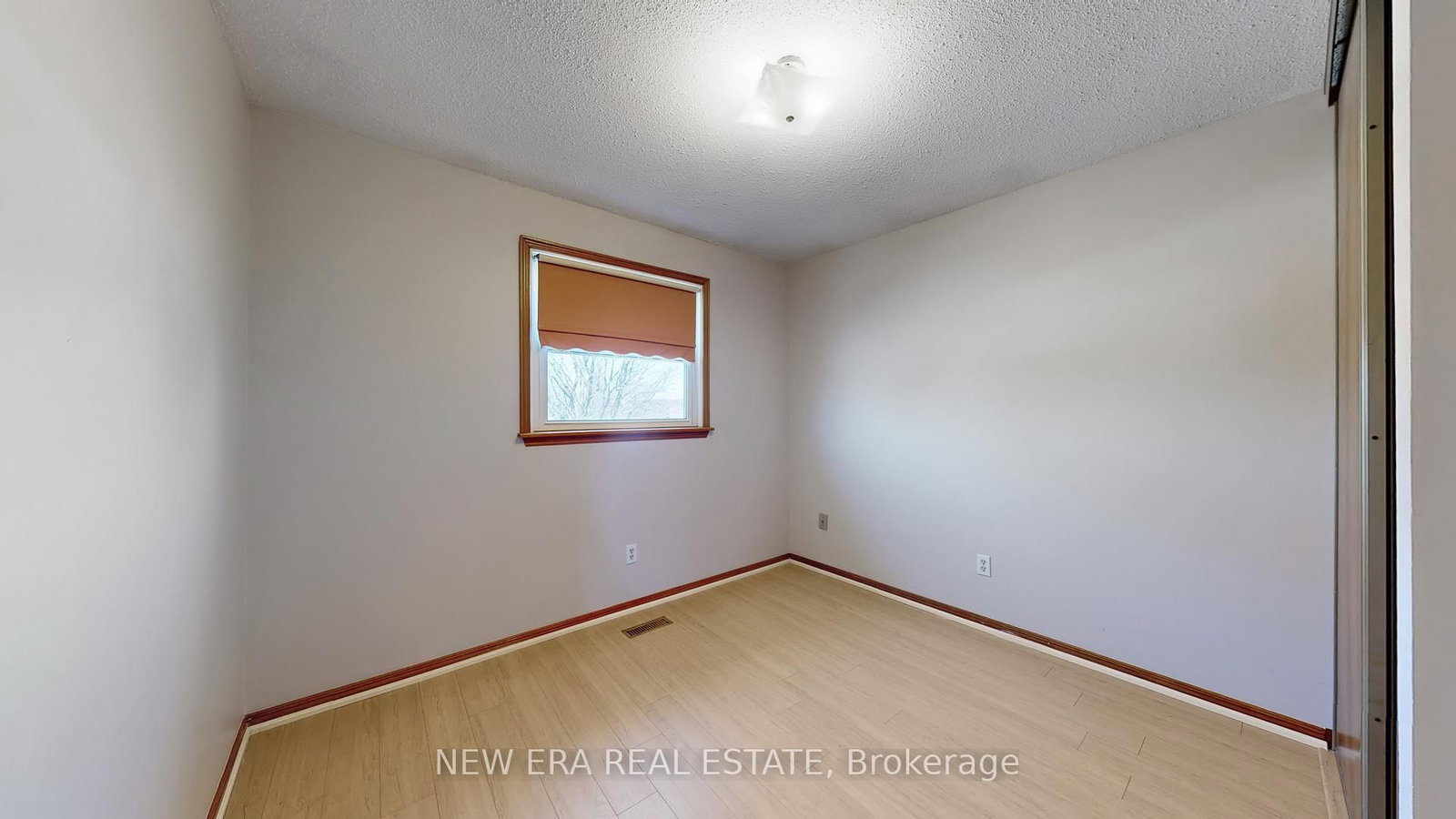 Detached House for sale at 100 Cherry Hills Road, Vaughan, Ontario, L4K 1M5 - Glen Shields - MLS: N12953258