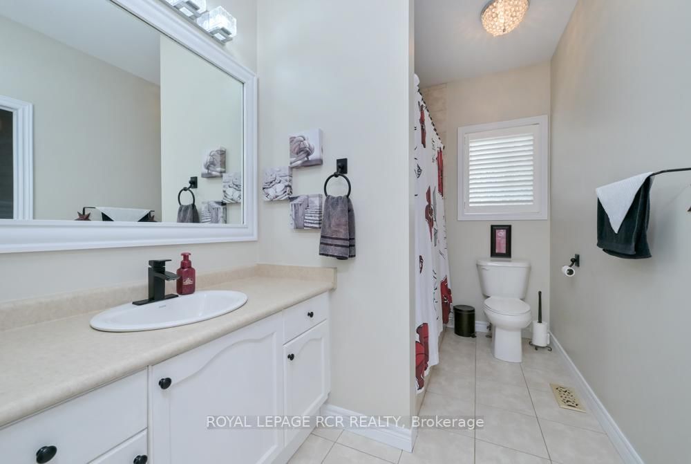 10 Fisher Drive • Adjala-Tosorontio, ON photo 10
