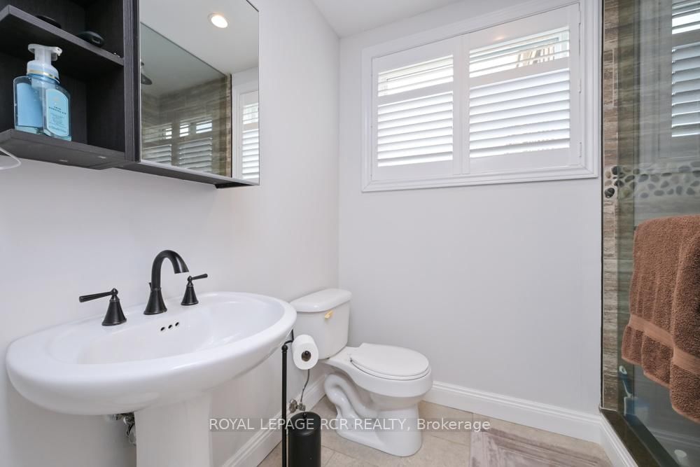 10 Fisher Drive • Adjala-Tosorontio, ON photo 27