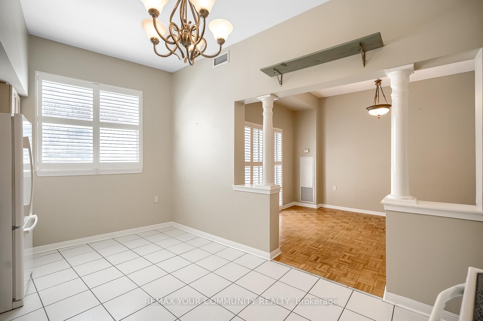 Condo for sale at 109-2502 Rutherford Road, Vaughan, Ontario, L4K 5N6 - Maple - MLS: N12953622