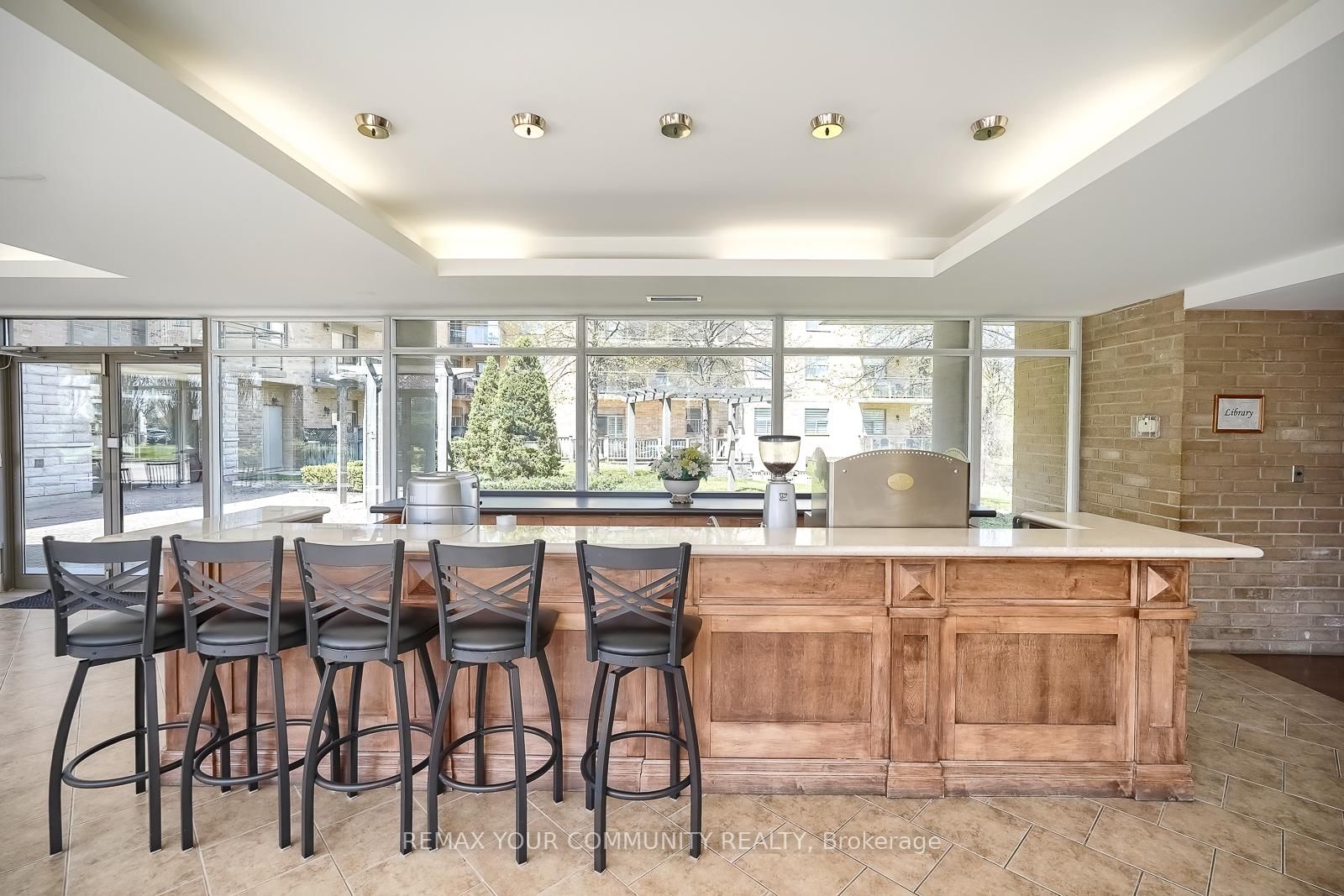 Condo for sale at 109-2502 Rutherford Road, Vaughan, Ontario, L4K 5N6 - Maple - MLS: N12953622