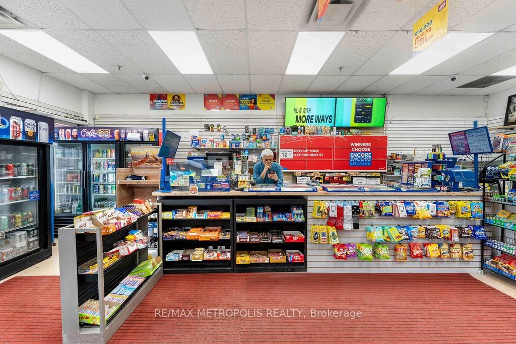 4855 14th Avenue, Unit 7 - Photo 2