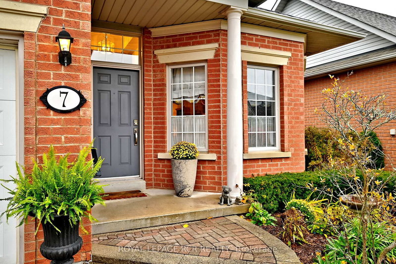 7 Arnie's Chance, Whitchurch-Stouffville, L4A 1L7 | Image 3