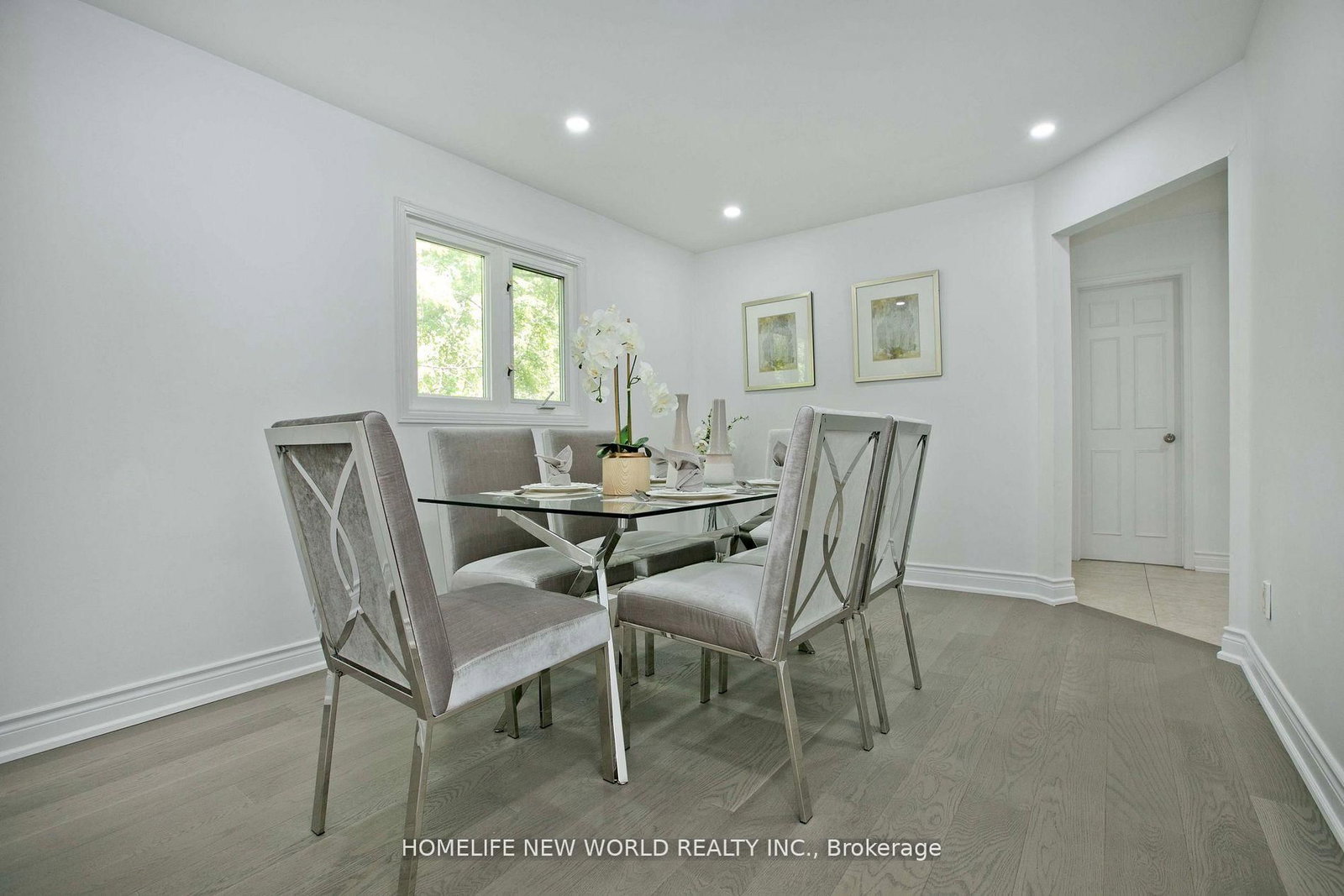 Detached House for sale at 94 Weldrick Road, Richmond Hill, Ontario, L4C 8T7 - Harding - MLS: N12954052