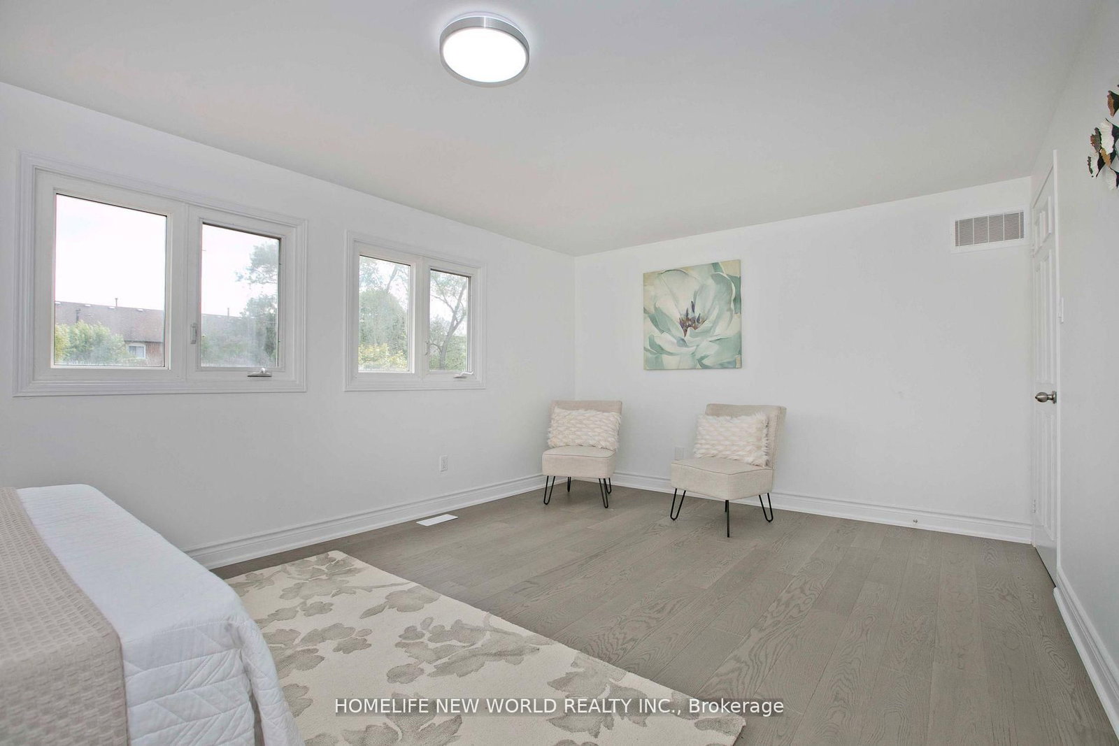 Detached House for sale at 94 Weldrick Road, Richmond Hill, Ontario, L4C 8T7 - Harding - MLS: N12954052