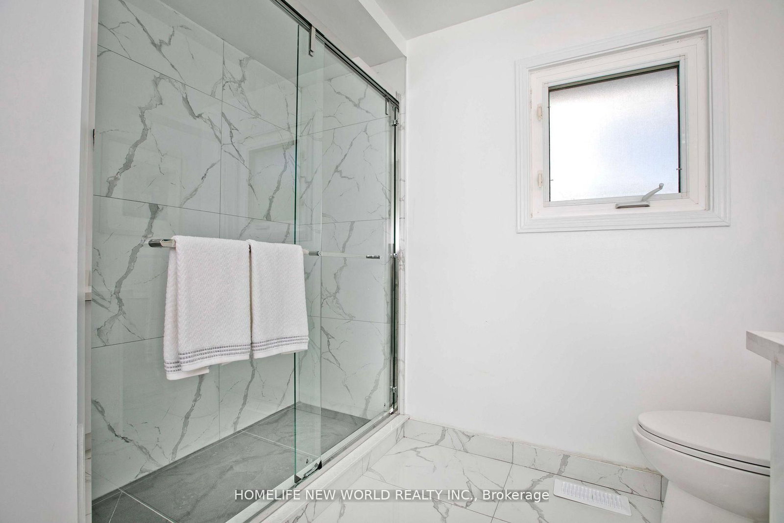 Detached House for sale at 94 Weldrick Road, Richmond Hill, Ontario, L4C 8T7 - Harding - MLS: N12954052