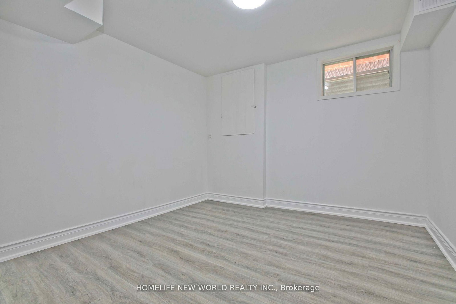 Detached House for sale at 94 Weldrick Road, Richmond Hill, Ontario, L4C 8T7 - Harding - MLS: N12954052