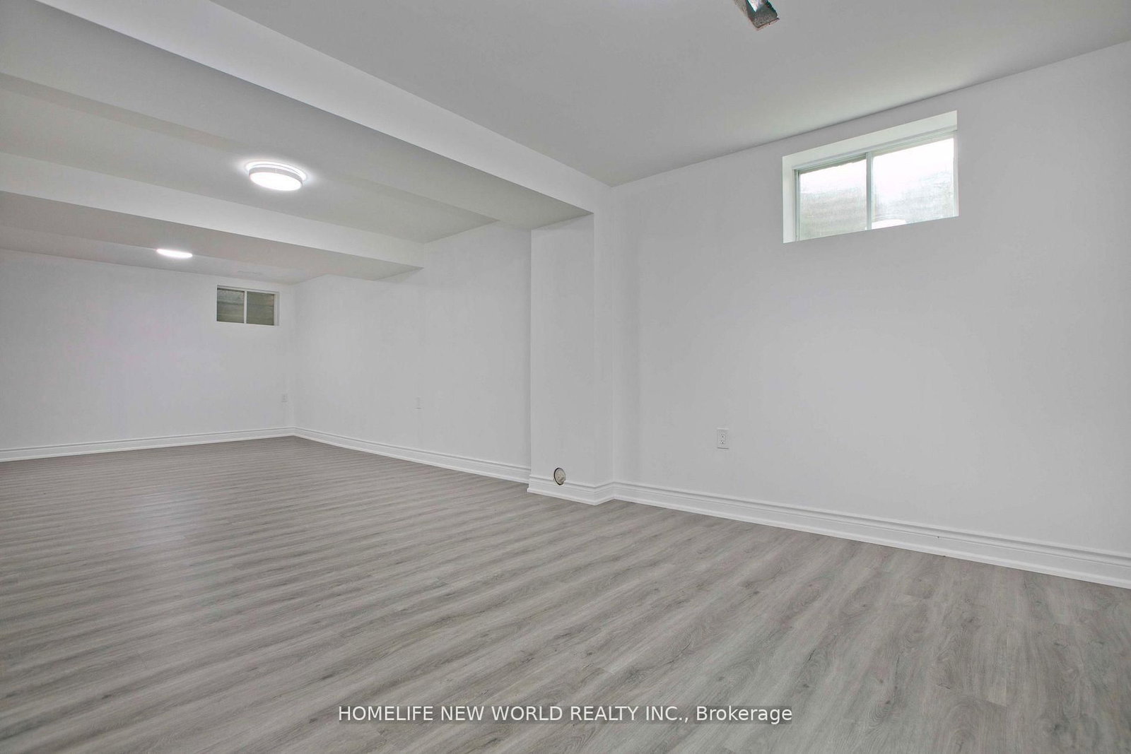 Detached House for sale at 94 Weldrick Road, Richmond Hill, Ontario, L4C 8T7 - Harding - MLS: N12954052