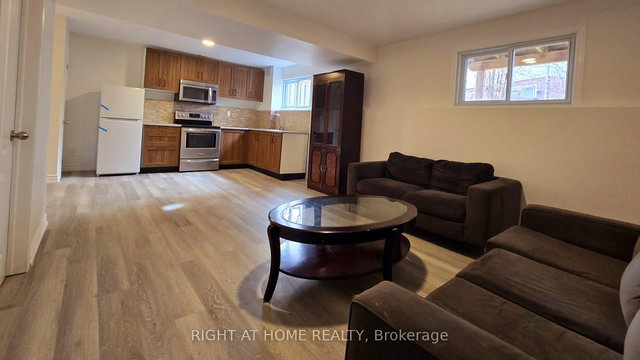 BSMT - 34 Hodgins Avenue