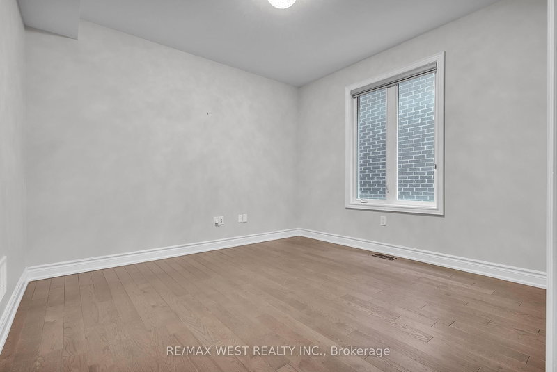 65 Port Royal Ave, Vaughan, L4H 4K6 | Image 3