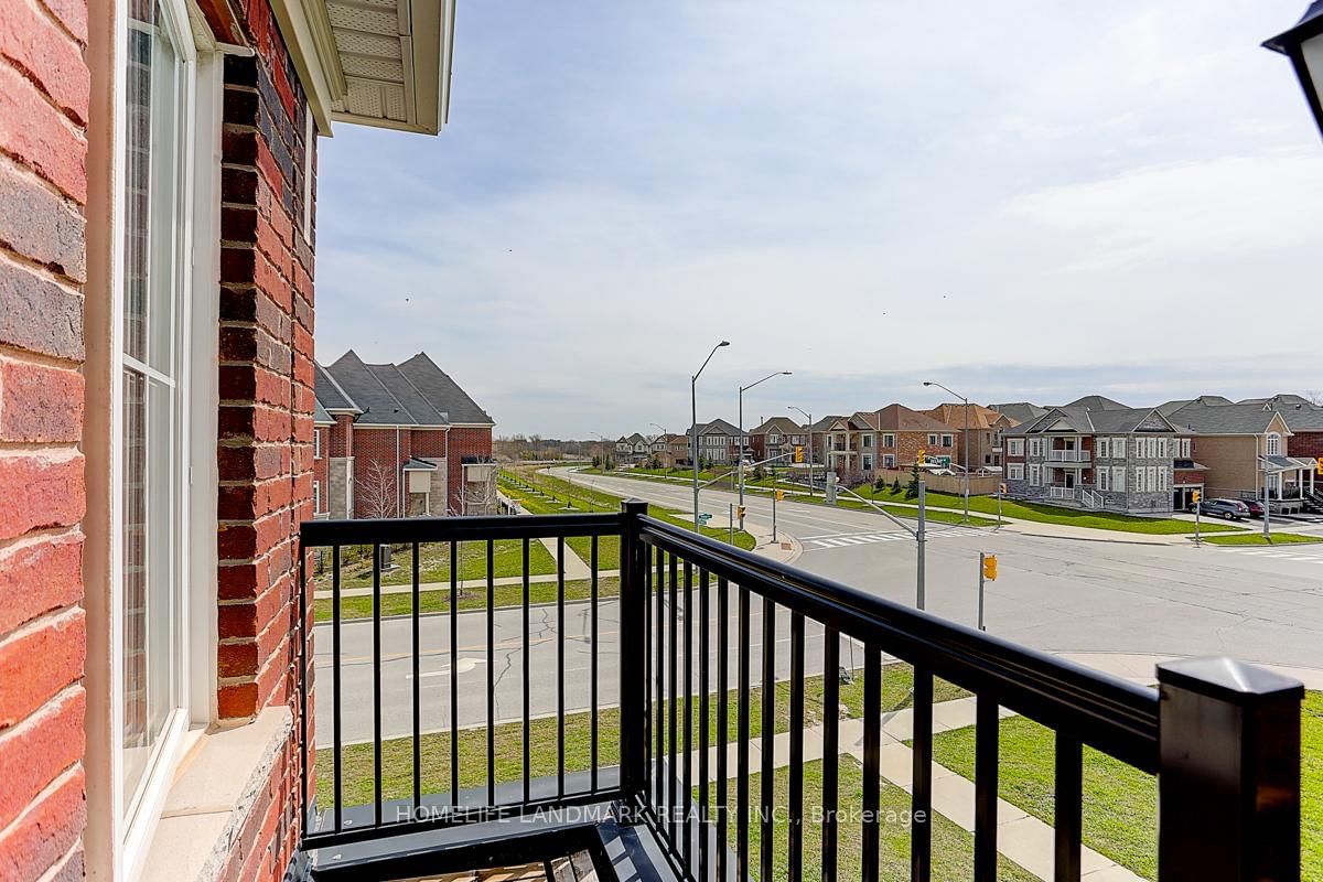 Townhouse for sale at 307 Dundas Way, Markham, Ontario, L6E 0S8 - Greensborough - MLS: N12954786