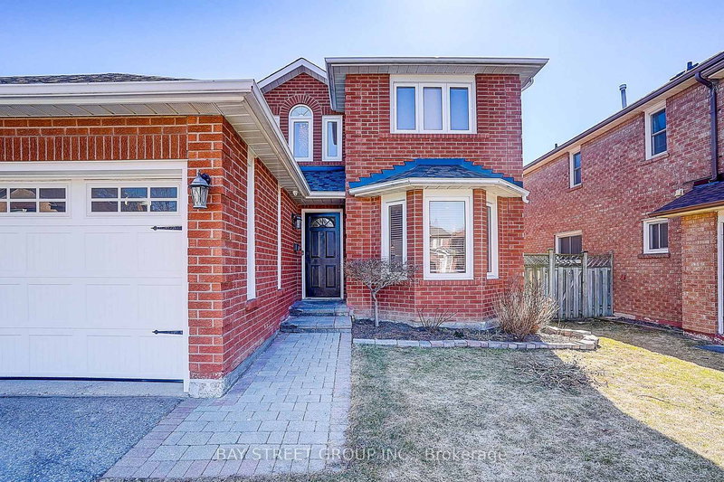 78 John Stiver Cres, Markham, L3R 9B3 | Image 2