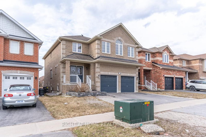 1373 Hunter St, Innisfil, L9S 0H5 | Image 2