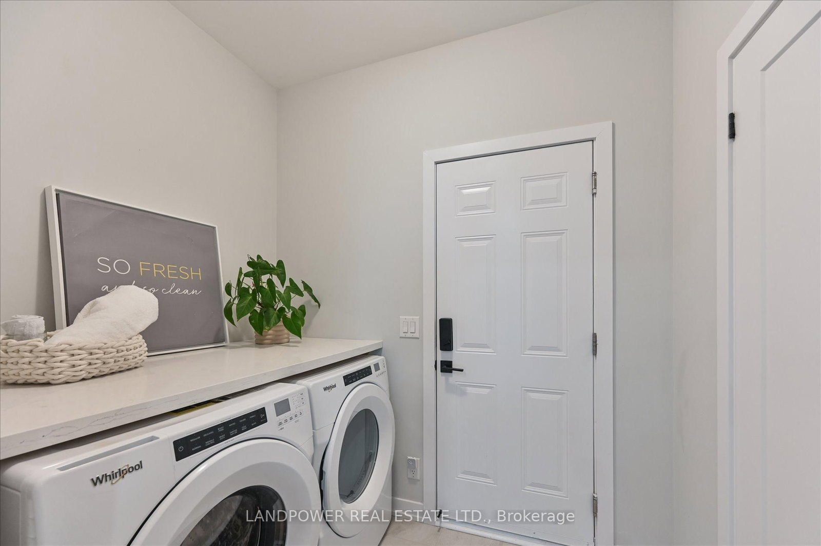 Townhouse for sale at 32 Harvey Bunker Crescent, Markham, Ontario, L6C 3K3 - Angus Glen - MLS: N12954918