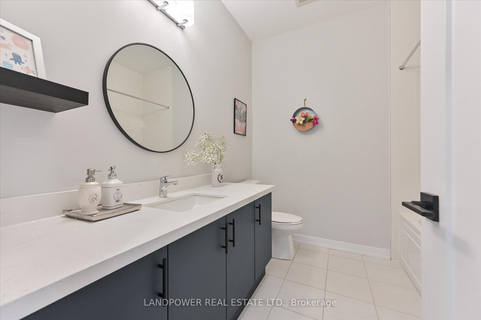 Townhouse for sale at 32 Harvey Bunker Crescent, Markham, Ontario, L6C 3K3 - Angus Glen - MLS: N12954918