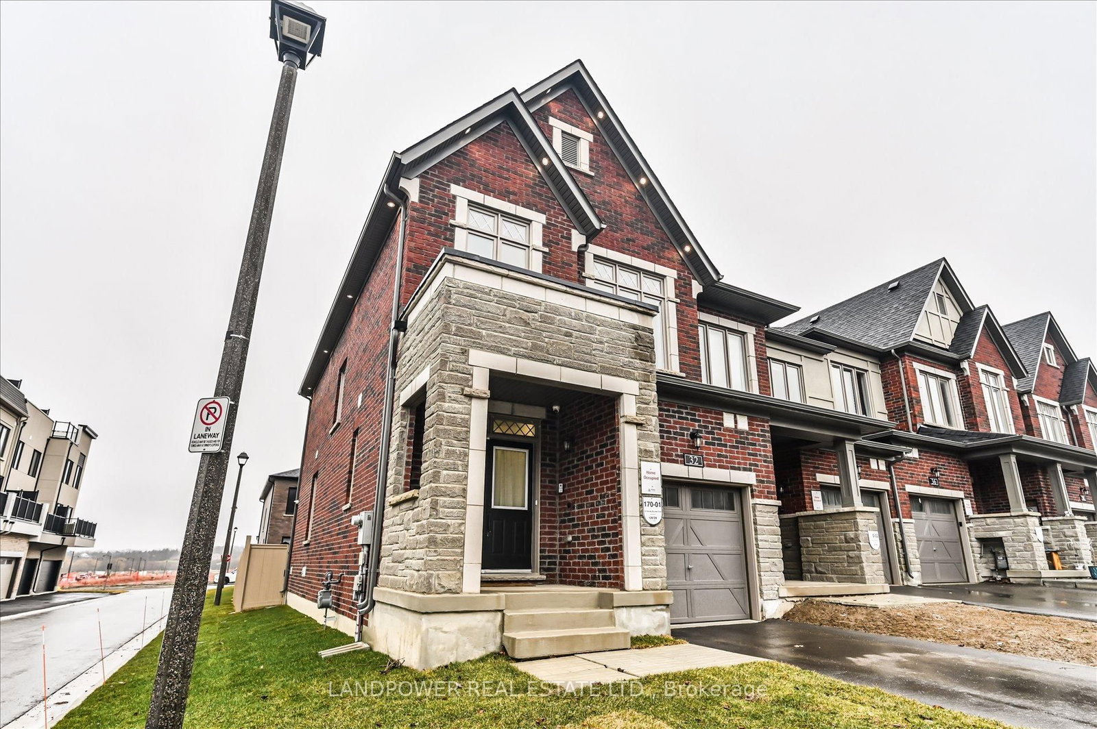 Townhouse for sale at 32 Harvey Bunker Crescent, Markham, Ontario, L6C 3K3 - Angus Glen - MLS: N12954918