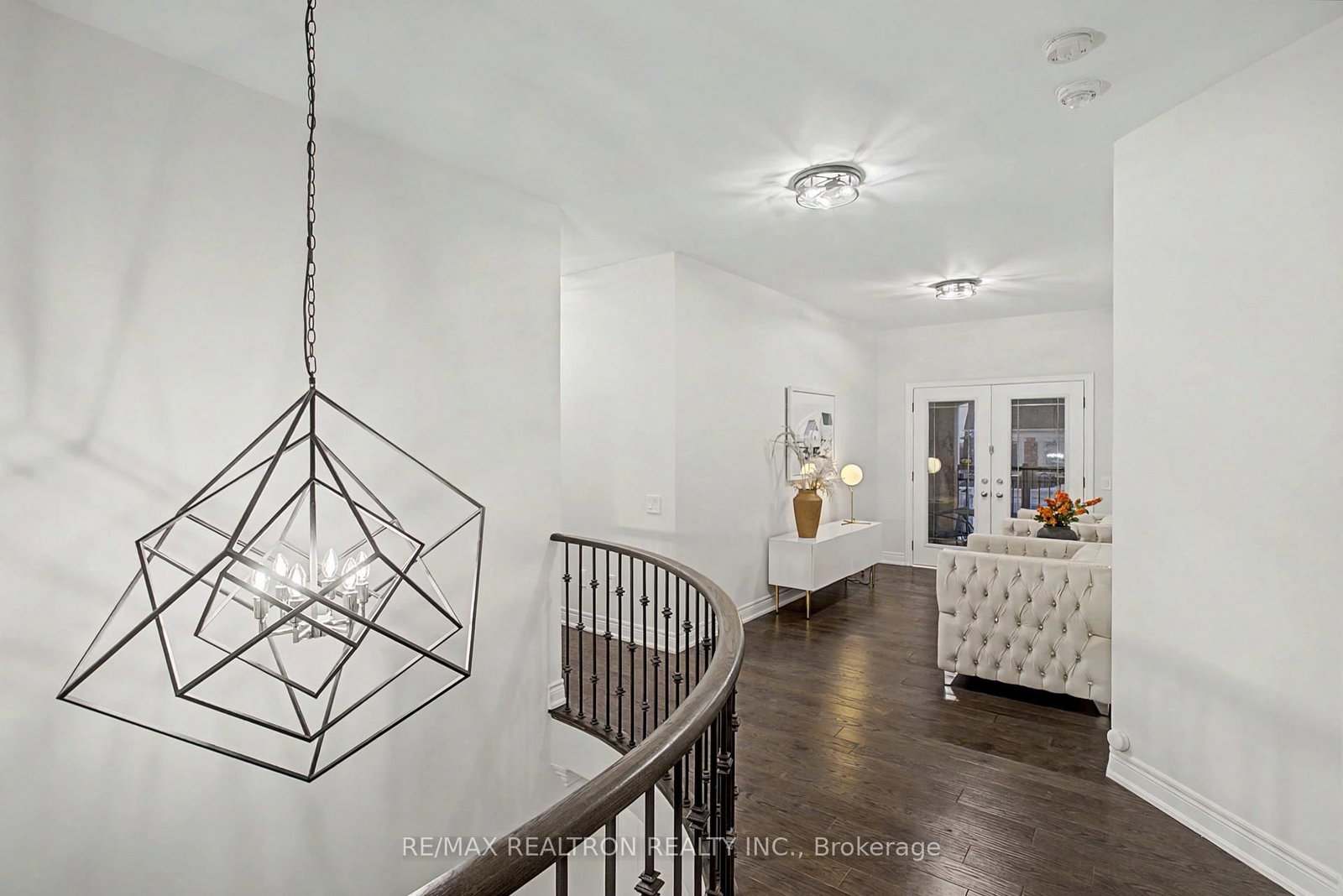 Detached House for sale at 12 Hurst Avenue, Vaughan, Ontario, L6A 4X6 - Patterson - MLS: N12955450