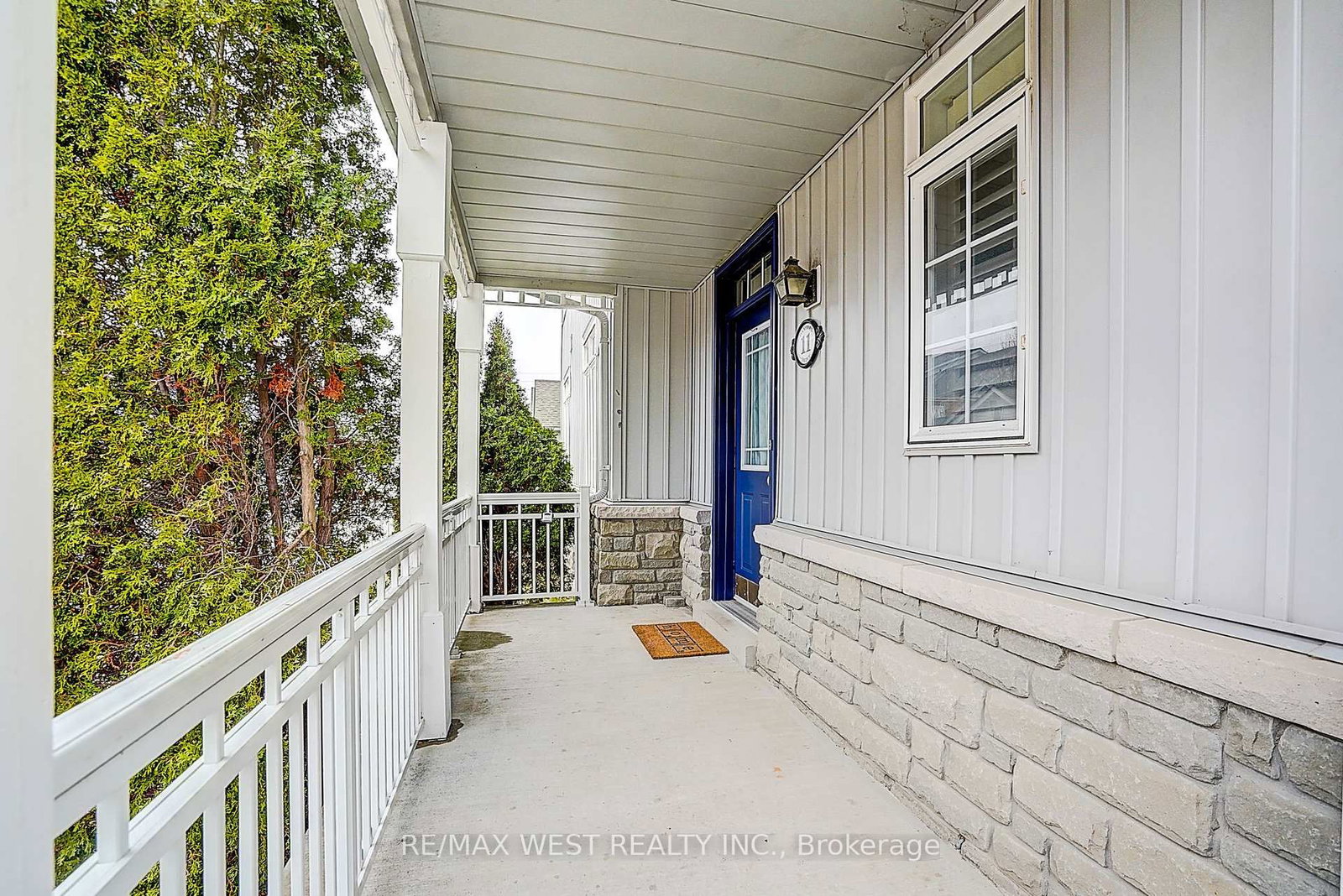 Townhouse for sale at 11 Dancers Drive, Markham, Ontario, L6C 2C4 - Angus Glen - MLS: N12955452