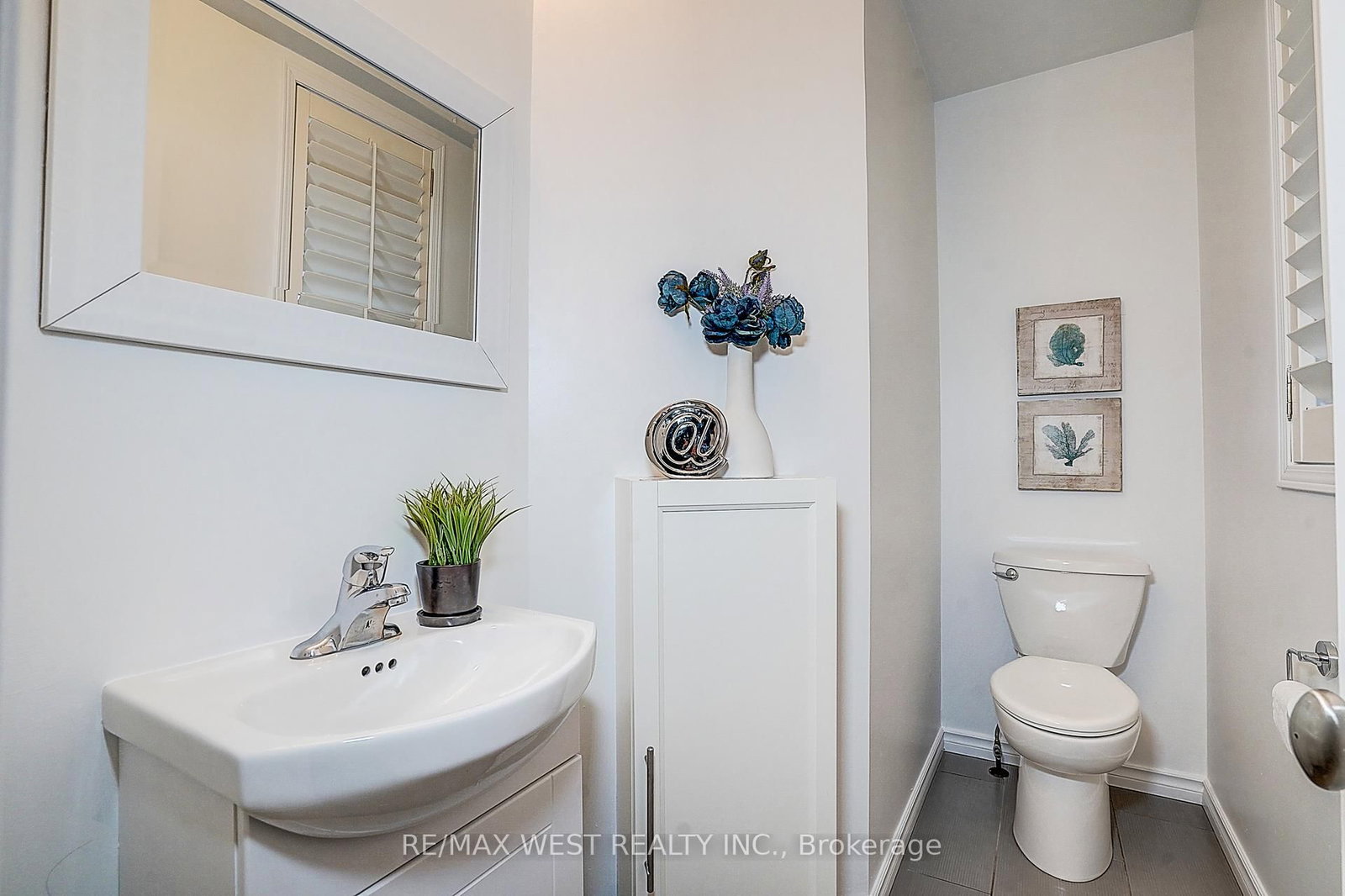 Townhouse for sale at 11 Dancers Drive, Markham, Ontario, L6C 2C4 - Angus Glen - MLS: N12955452