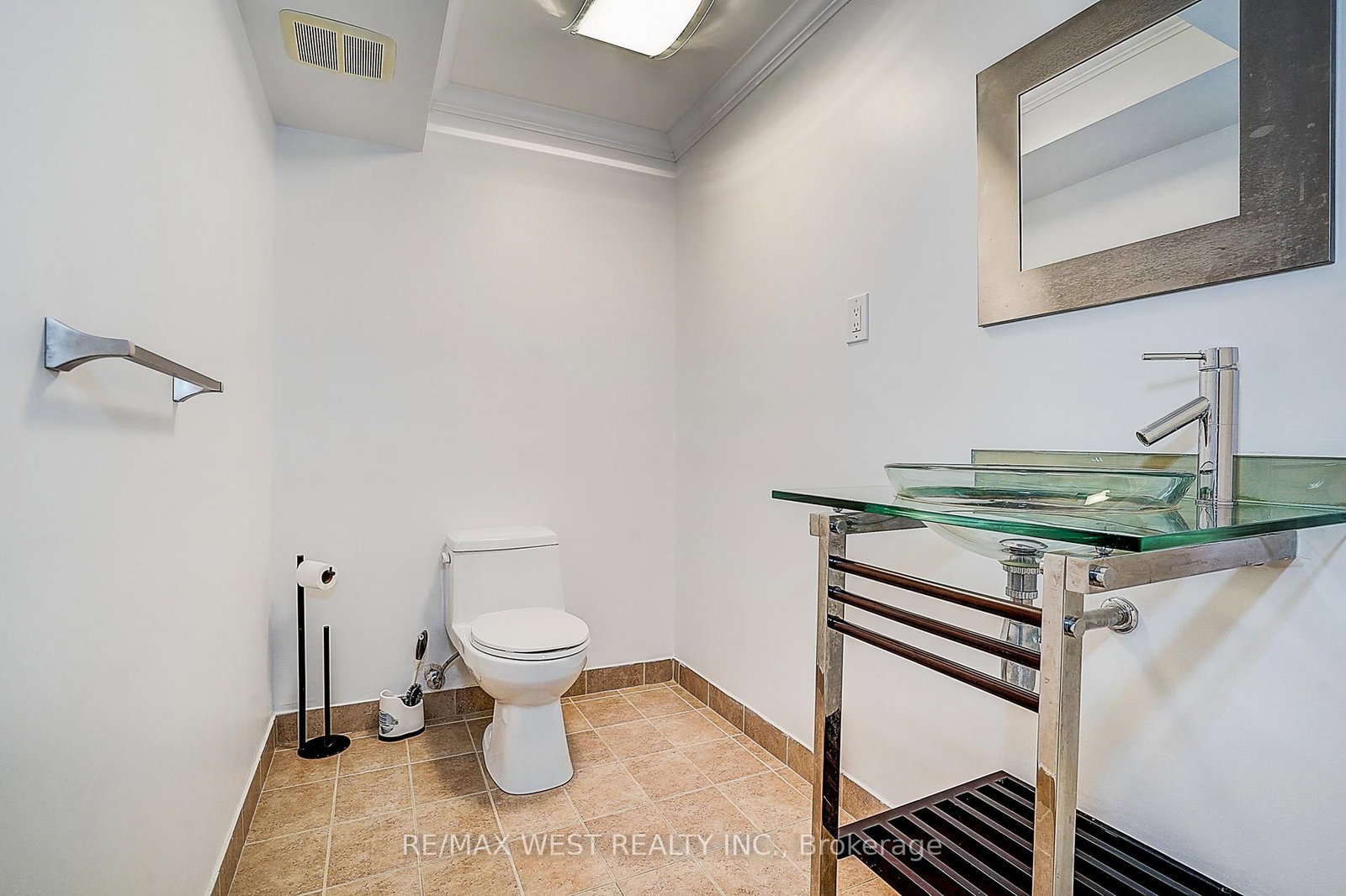 Townhouse for sale at 11 Dancers Drive, Markham, Ontario, L6C 2C4 - Angus Glen - MLS: N12955452