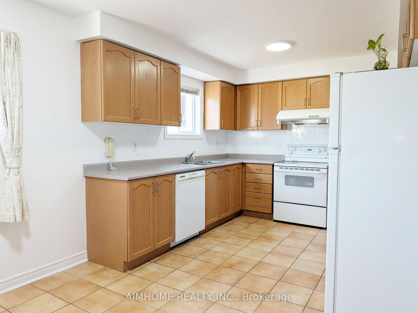 Townhouse for sale at 74 Sunway Square, Markham, Ontario, L3P 7X5 - Raymerville - MLS: N12955456