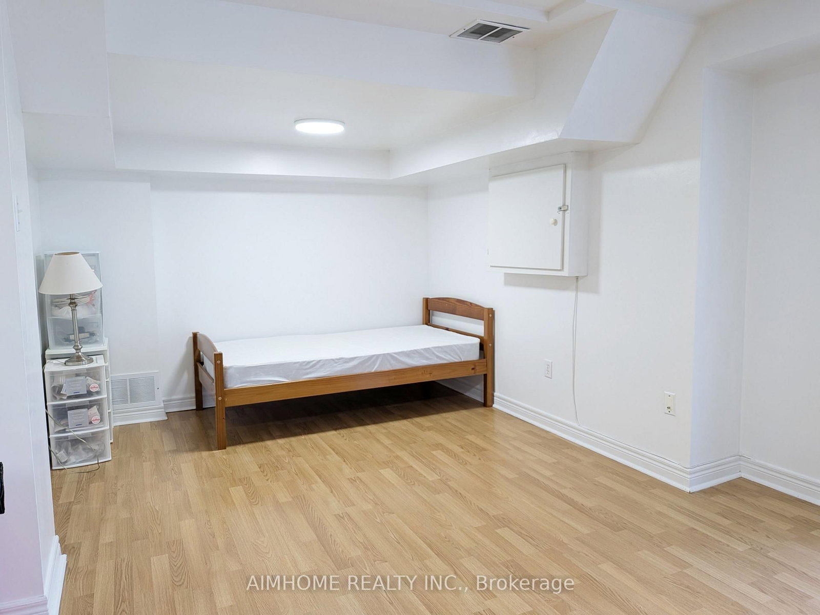 Townhouse for sale at 74 Sunway Square, Markham, Ontario, L3P 7X5 - Raymerville - MLS: N12955456