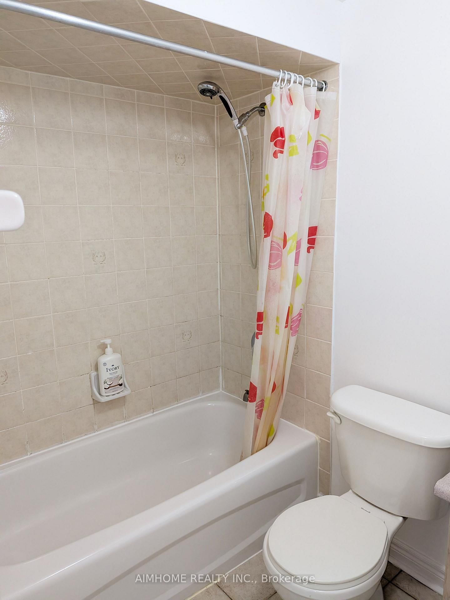 Townhouse for sale at 74 Sunway Square, Markham, Ontario, L3P 7X5 - Raymerville - MLS: N12955456