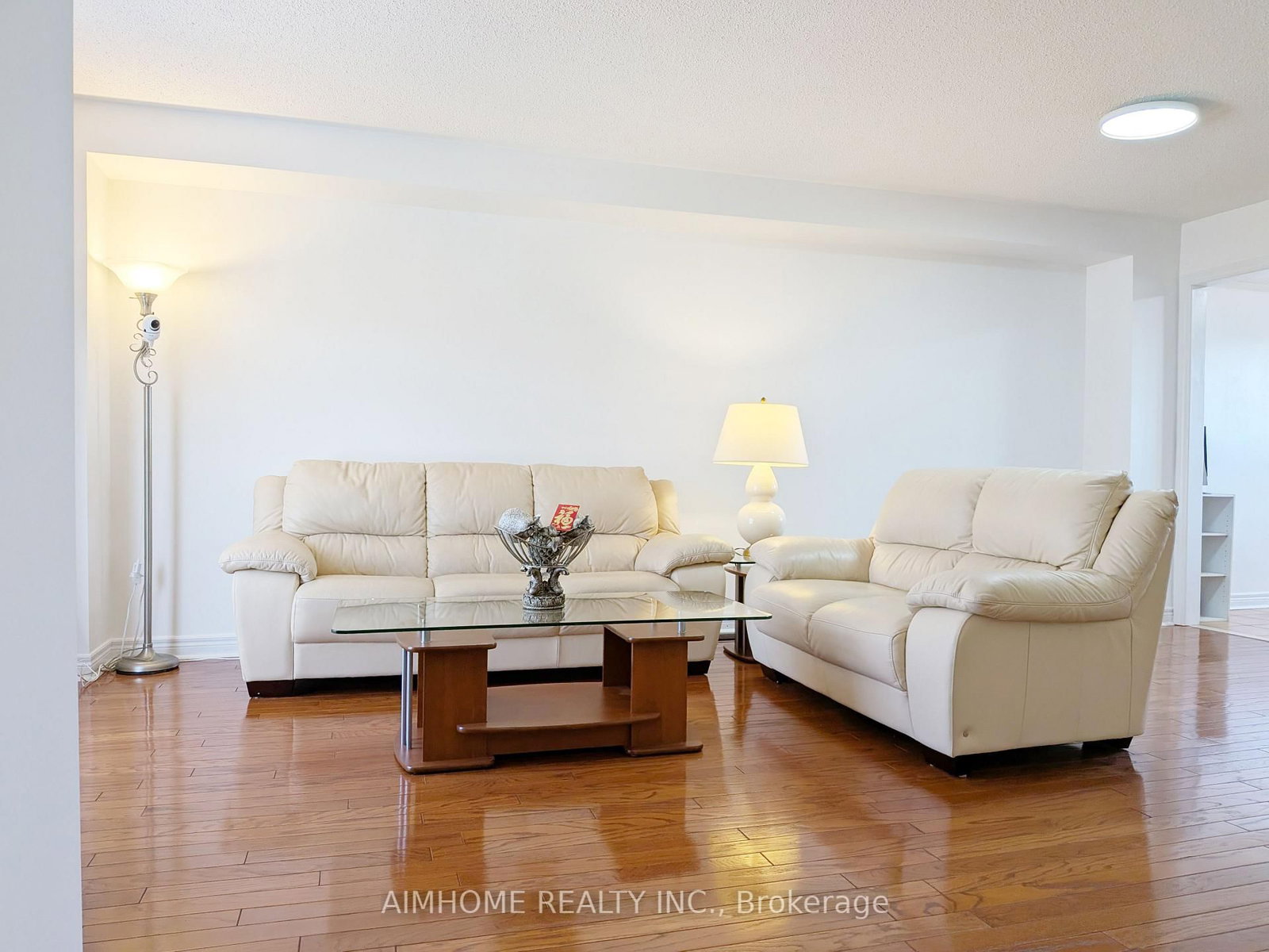 Townhouse for sale at 74 Sunway Square, Markham, Ontario, L3P 7X5 - Raymerville - MLS: N12955456