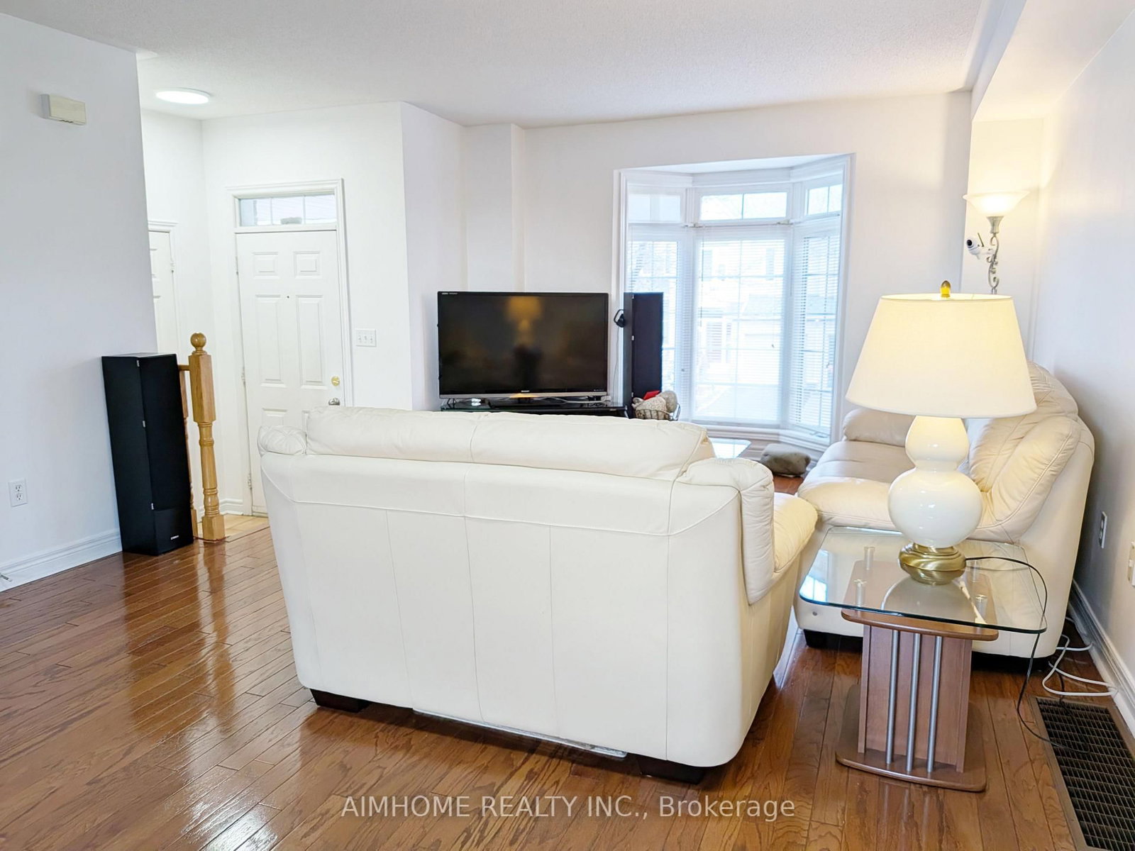 Townhouse for sale at 74 Sunway Square, Markham, Ontario, L3P 7X5 - Raymerville - MLS: N12955456