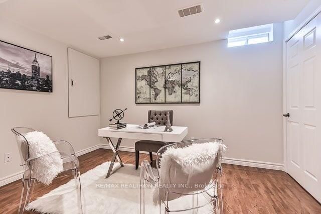 76 Gas Lamp Lane, Markham, L6B 0H7 | Image 2