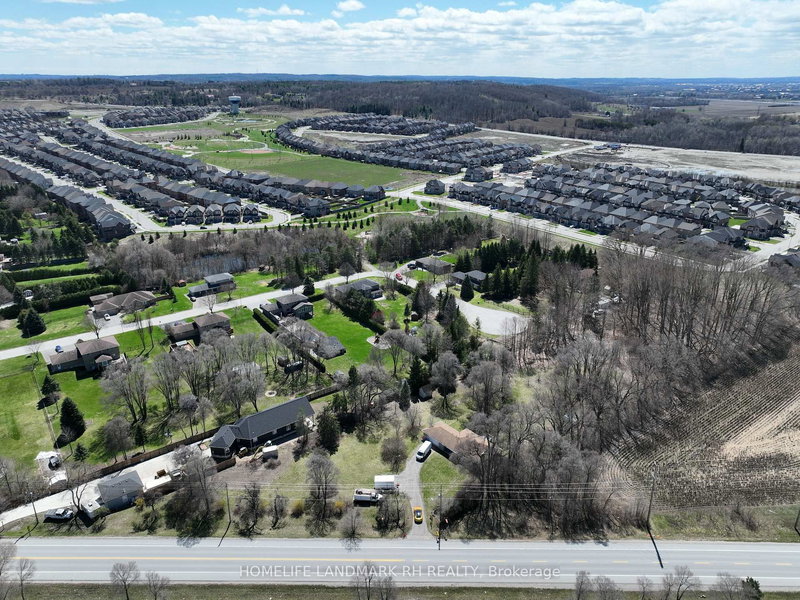 19452 Holland Landing Rd, East Gwillimbury, L9N 1M8 | Image 2