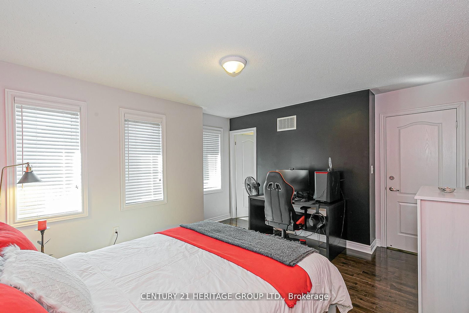 Detached House for sale at 44 Madison Avenue, Richmond Hill, Ontario, L4E 2Z6 - Oak Ridges - MLS: N12955828