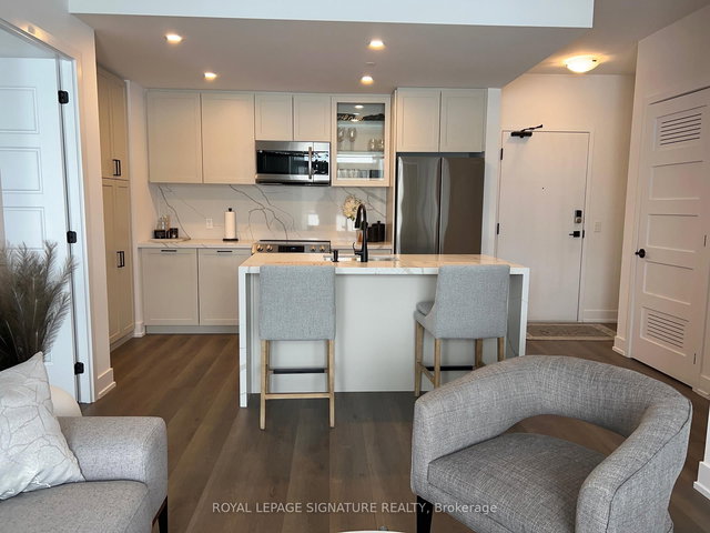 207 - 415 Sea Ray Avenue