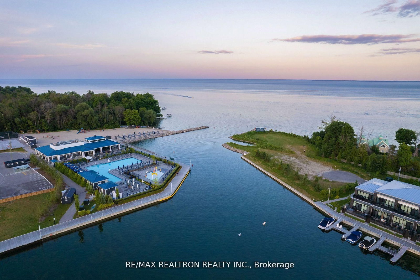 261 Broward Way • #48 • Innisfil, ON photo 24