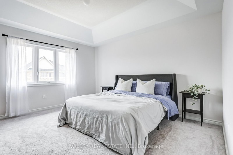 26 Sam Battaglia Cres, Georgina — 15