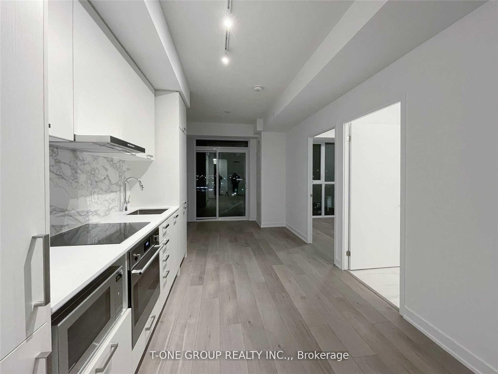 38 Honeycrisp Crescent, Unit 815 - Photo 4