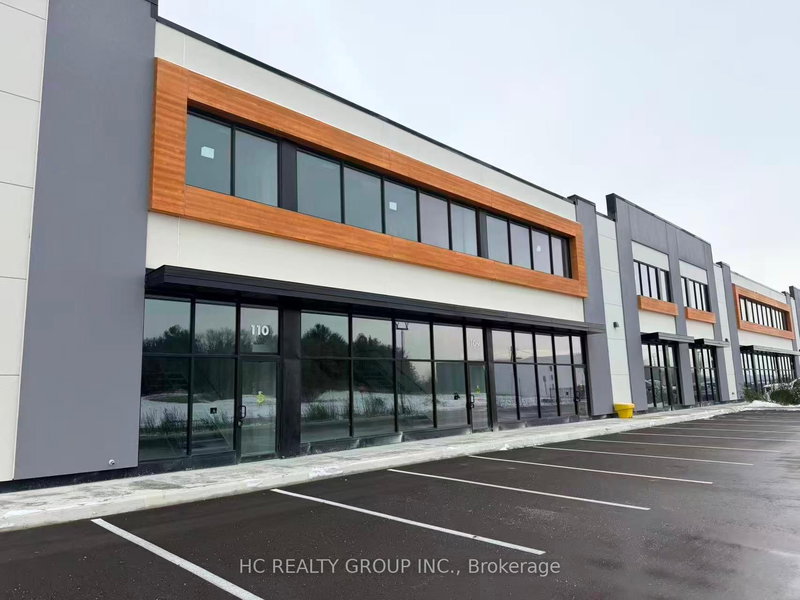 I10 - 175 Melvin Robson Ave, Aurora, L4G 4B9 | Image 2